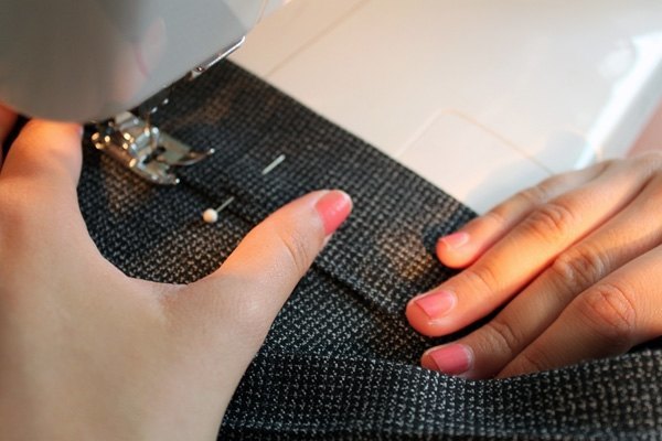 Cómo hacer un dobladillo con la máquina de coser