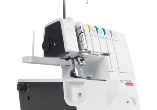 Máquina de coser Bernette Funlock 42